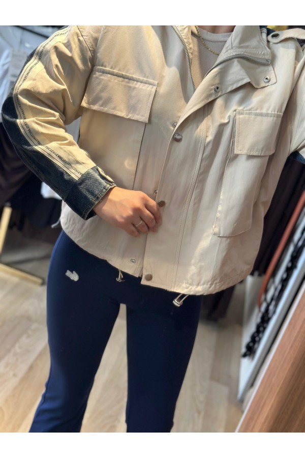 KOT DETAYLI TRENÇKOT