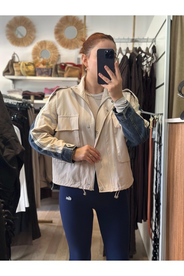 KOT DETAYLI TRENÇKOT