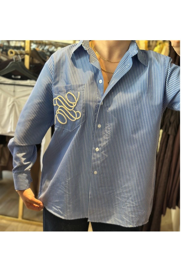 BEYAZ ÇİZGİLİ GÖMLEK