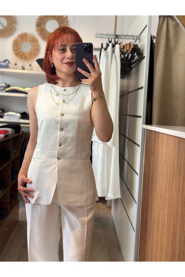 ÇİZGİ DETAYLI BEYAZ TAKIM