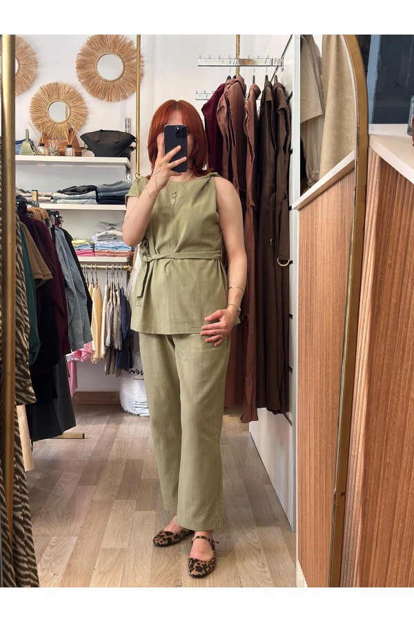 LİPA OMUZ DETAYLI KETEN TAKIM