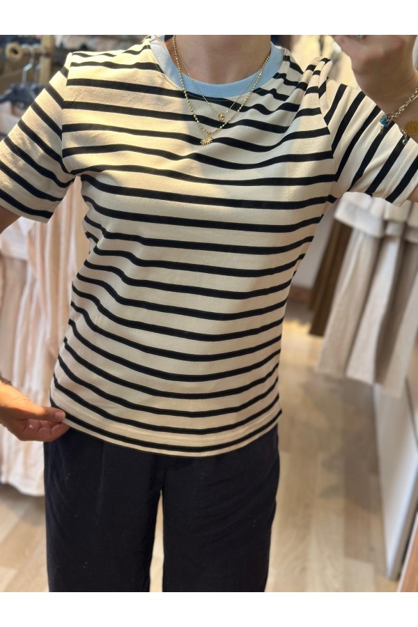 ÇİZGİLİ TSHİRT
